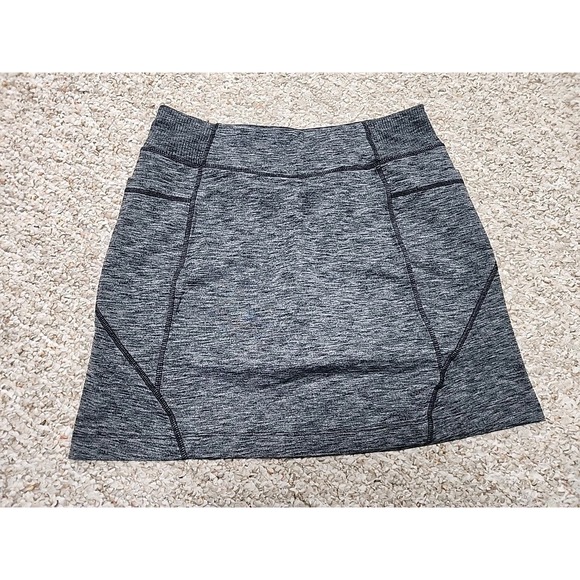 Athleta Pants - ATHLETA Excursion Skort Skirt Charcoal Gray Upf 50+ Pockets Small 28x16